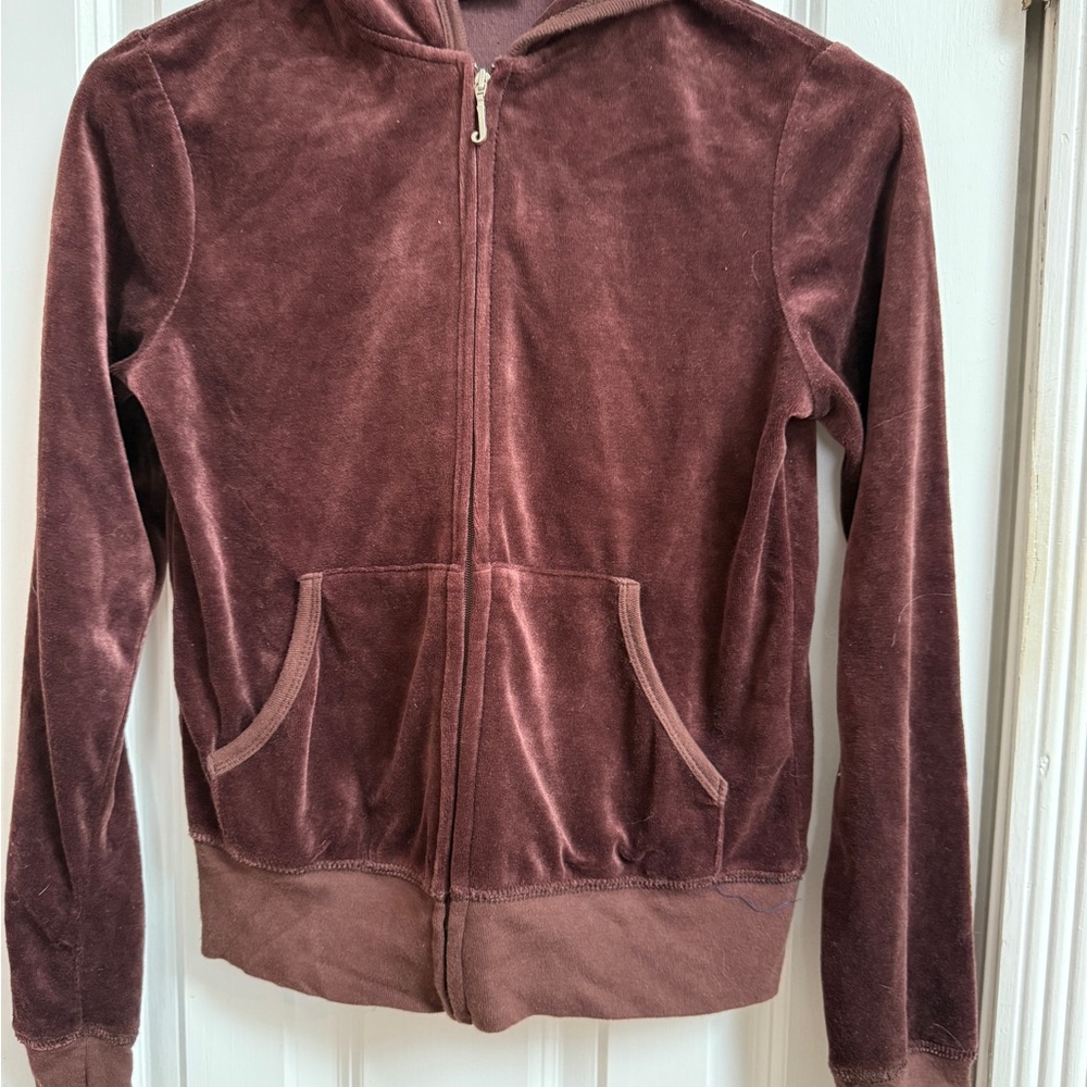Juicy original brown zip sweatshirt. Size L Perfect condition. Smoke free home.